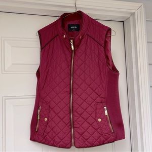 Active USA Women’s Vest
